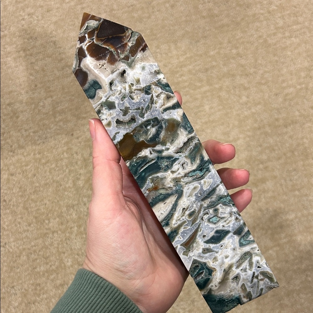 Moss Agate Point with druzy, almost 9” tall